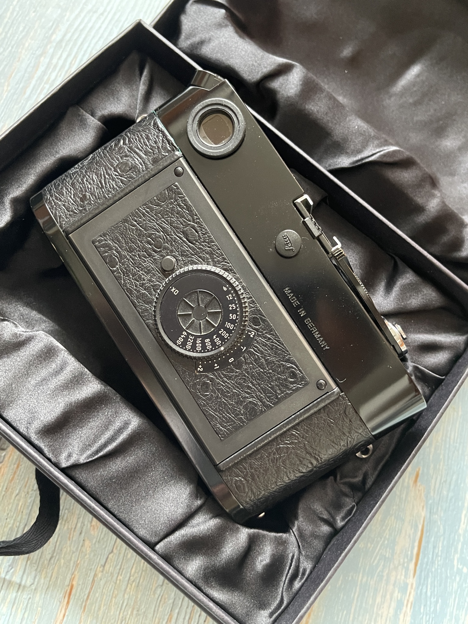 SOLD) Leica M7 Black Paint a la Carte – SH Cameras Co Ltd